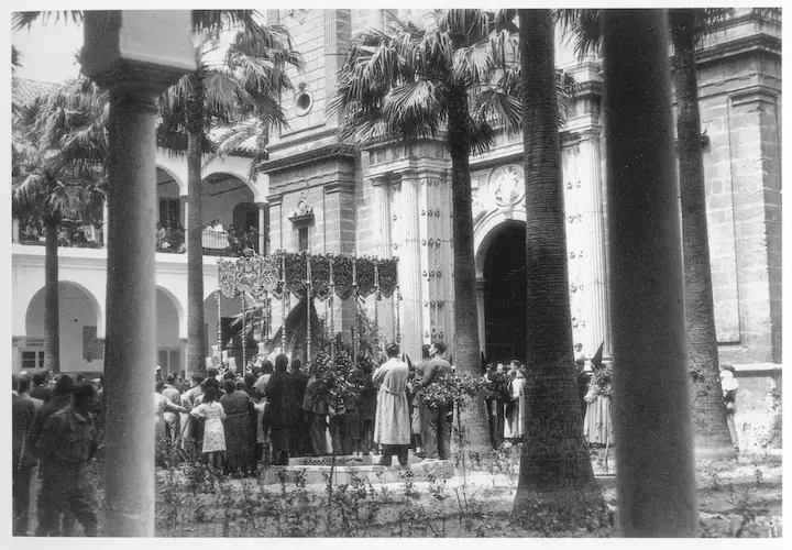 la macarena y el reloj